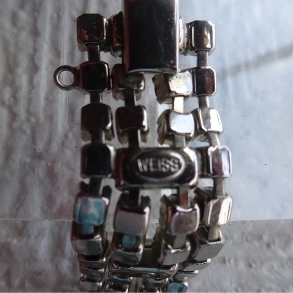 Vintage Weiss Bracelet - Picture 4 of 4
